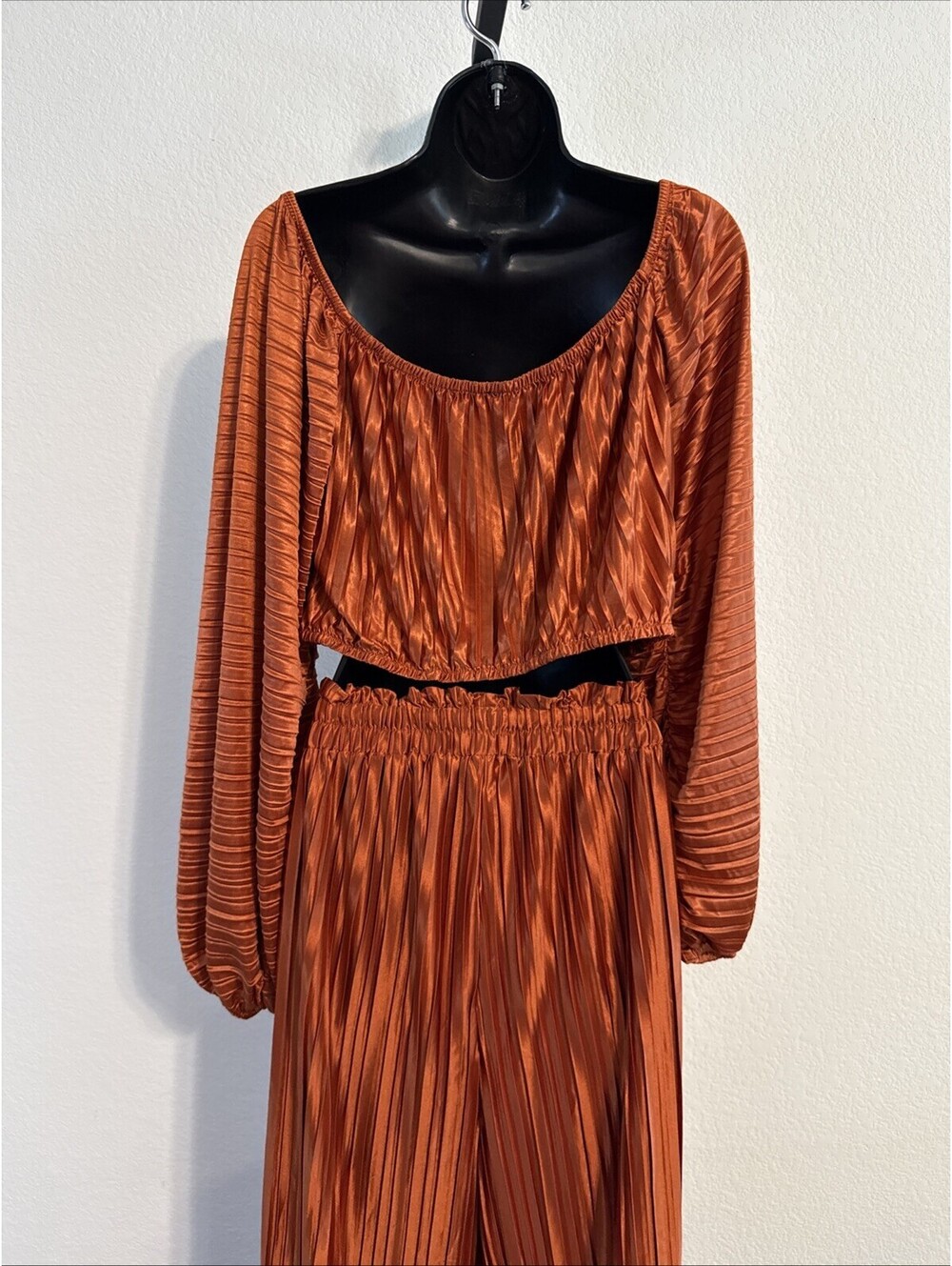 ELOQUII 2 Piece Burnt Orange Plisse Set w/ Crop Off-the-Shoulder Top- Size 14/16 - Picture 8 of 12